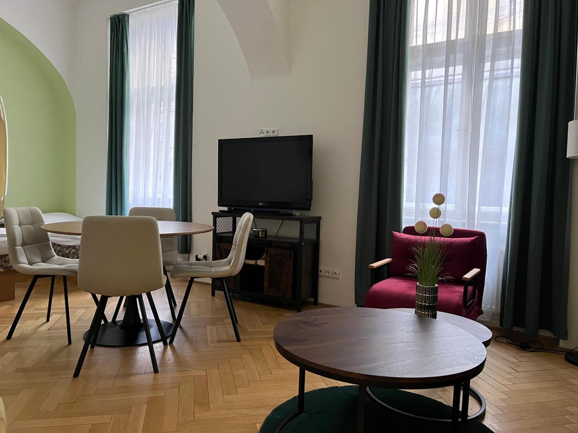 Residence U Vejvodu Прага Екстериор снимка