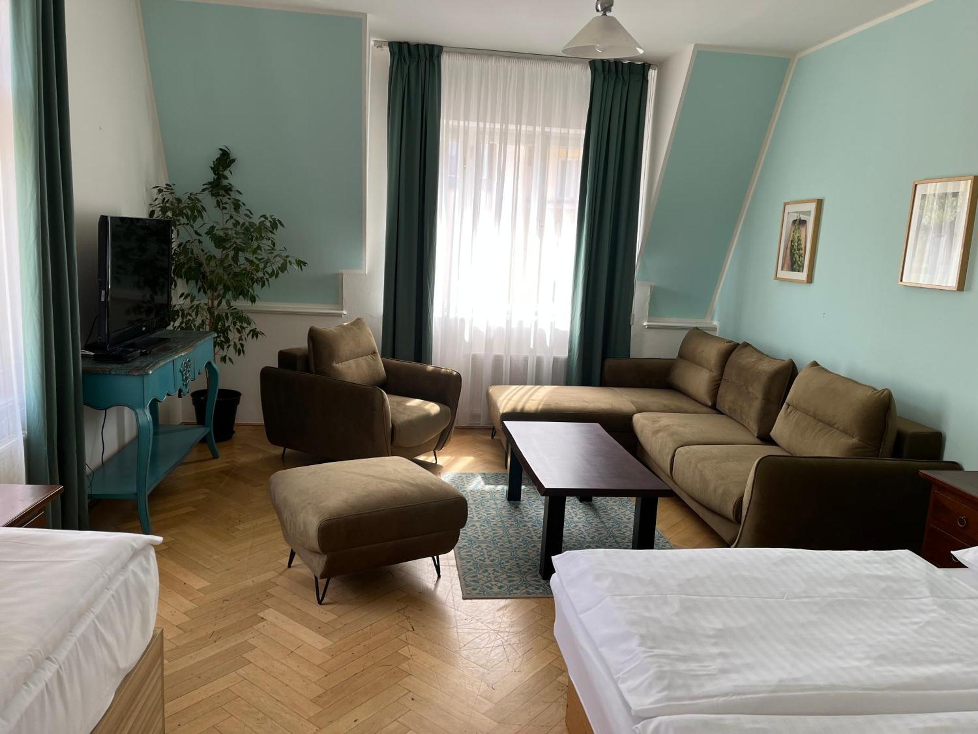 Residence U Vejvodu Прага Екстериор снимка